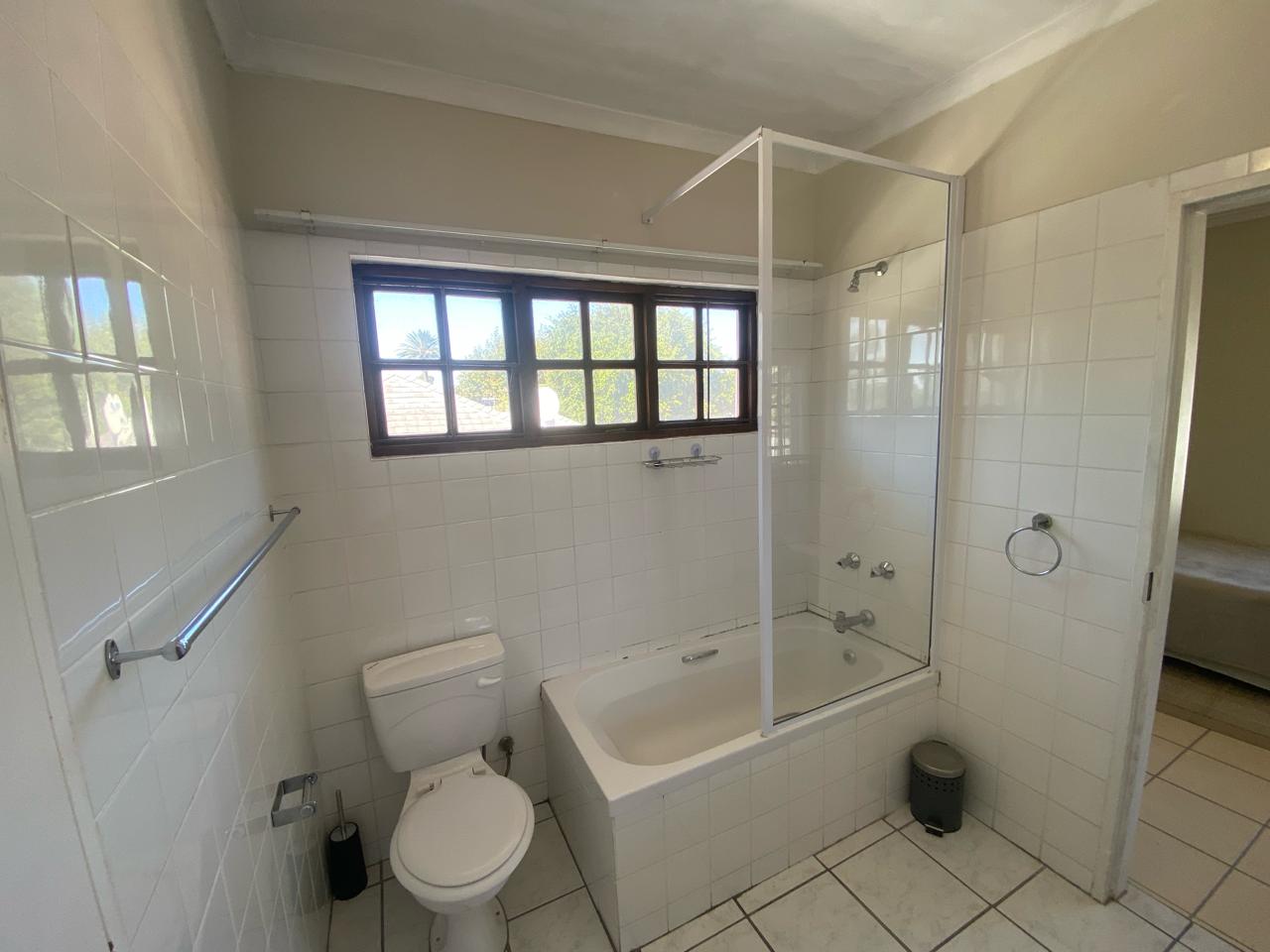 To Let 1 Bedroom Property for Rent in Rondebosch Western Cape